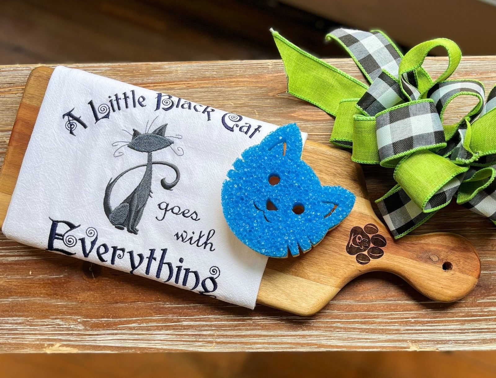 Paw Print Charcuterie/Cheese Board Gift Set for Cat Lovers